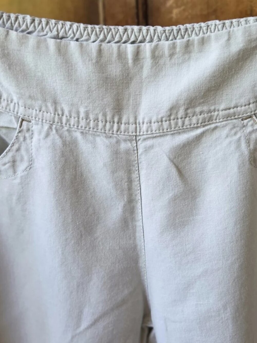 Arcteryx light taupe-colored Capri Arcteryx - Picture 7 of 8